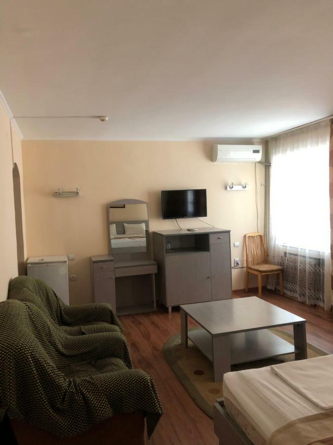 Tourist Hotel Șîmkent Exterior foto